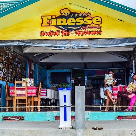 Finesse Residencia Cocktail Bar And Restaurant Ξενοδοχείο Puerto Galera Εξωτερικό φωτογραφία