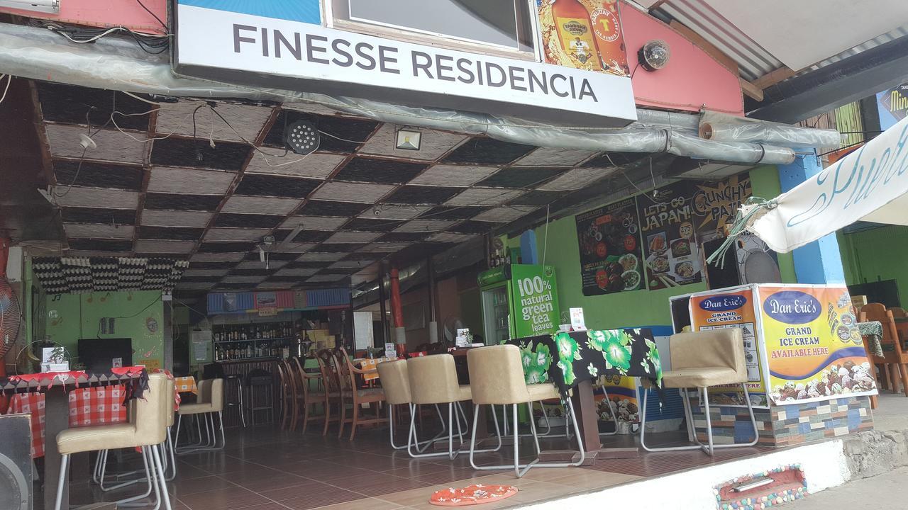 Finesse Residencia Cocktail Bar And Restaurant Ξενοδοχείο Puerto Galera Εξωτερικό φωτογραφία